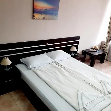 смокиня Vendégház Obzor