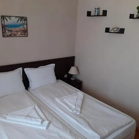 Guest house смокиня