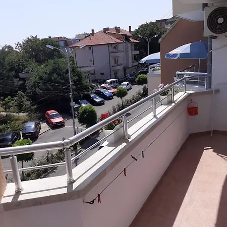 смокиня Vendégház *